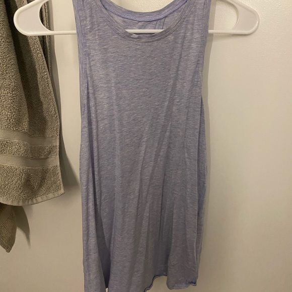 Lululemon tank top w open back, lavender, super comfy & flowy. worn couple times - Picture 1 of 2